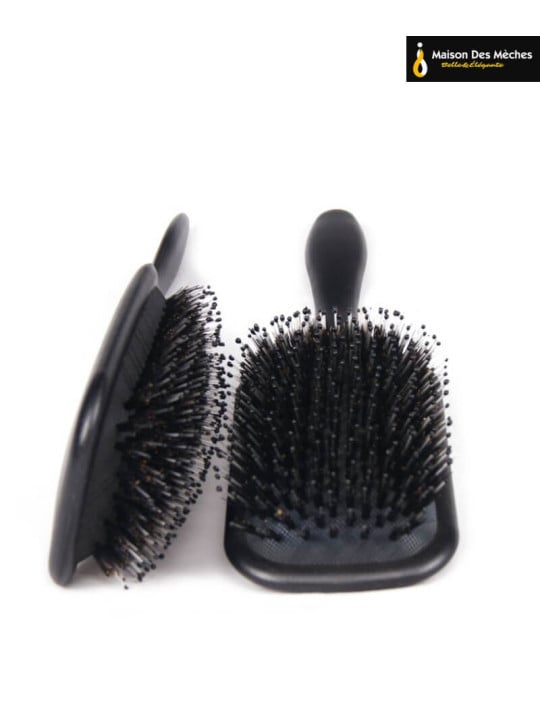 La brosse pneumatique pour démêler les cheveux